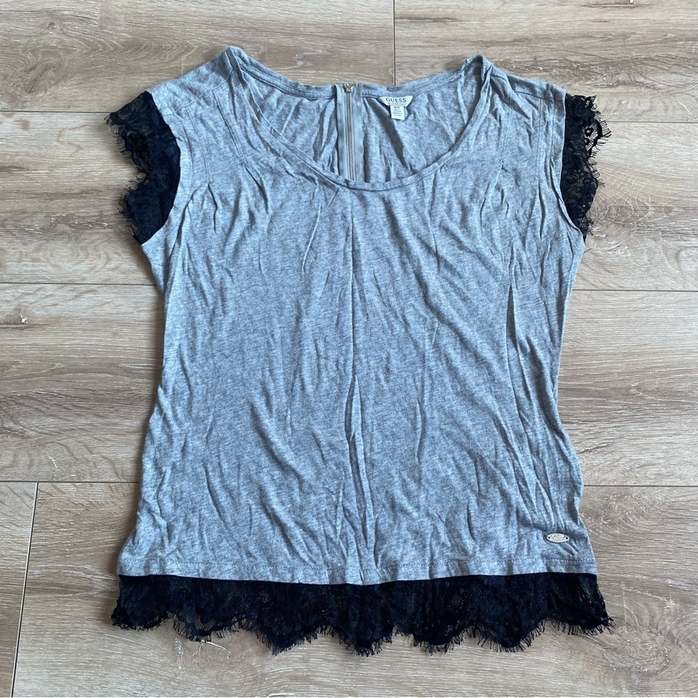 Guess teeshirt black lace details & zipper back medium
